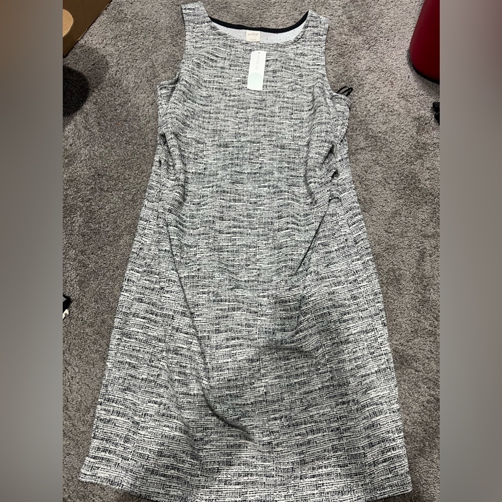NWT sleeveless, stretchy maternity dress from stitchfix!